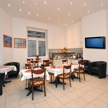 Hotel Apadana Frankfurt Frankfurt am Main Ngoại thất bức ảnh