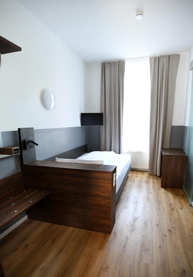 Hotel Apadana Frankfurt Frankfurt am Main Ngoại thất bức ảnh